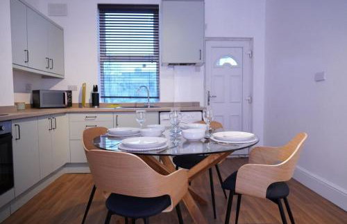 Unique 3Bed Home Free Parking Near Meadowhall - Foto 13