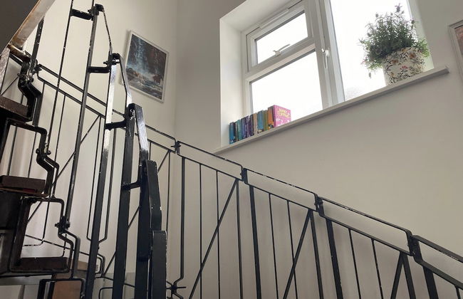Slough - Sleeps 3 - Petfriendly - Riverside - Bay - Foto 12