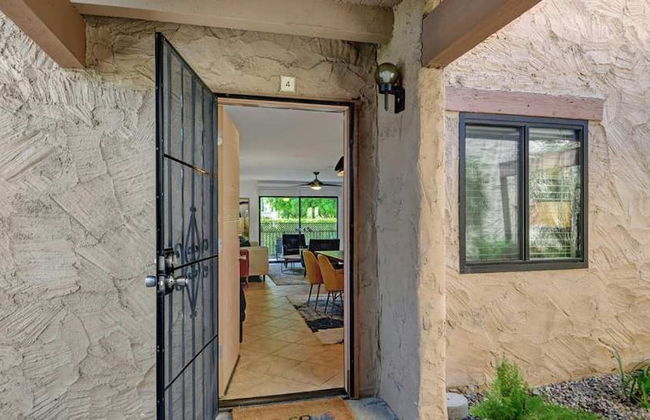 Cozy Condo w Heated Pool 1 Hr to Joshua Tree NP - Foto 12