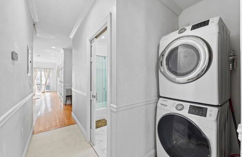 Modern Haven Near PATH NYC in 20 mins 12 PPL - Foto 10