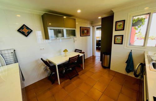 Villa con piscina climatizada y vistas al mar - Foto 34