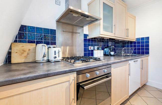 Charming London Apartment With 2 Bedrooms - Photo 15