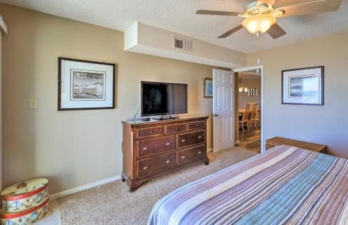 Coastal Condo with Indoor and Outdoor Pool Access - Foto 14