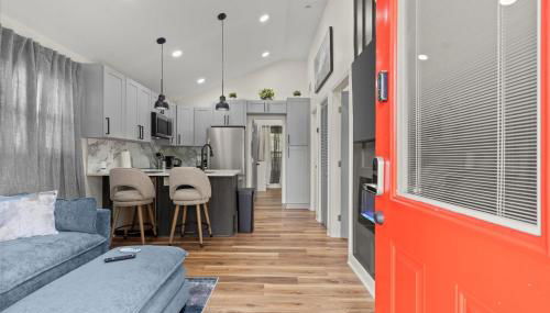 2BD 2BA Designer Cottage in Decatur - Foto 3