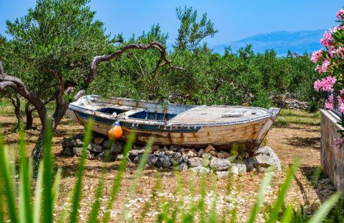 Island Getaway - Heritage House - Photo 61