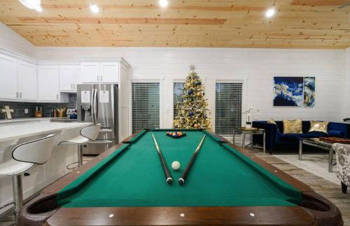 Diamond Cabin w/ jet shower & secluded back deck! - Foto 68