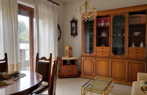 Villetta con taverna, palestra, lavanderia, giardino - Foto 8