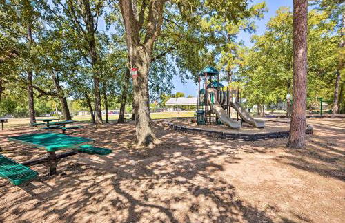 Lake Conroe Vacation Rental half Mi to Boat Launch! - Photo 25