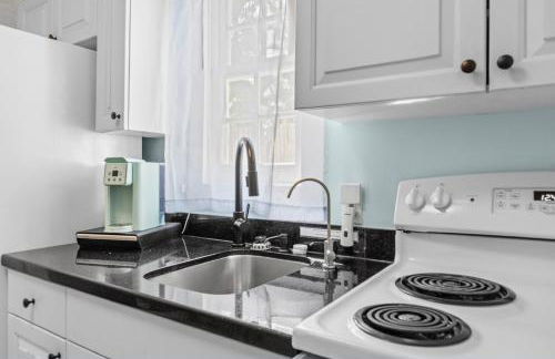 Prime Downtown Key West Spot - The Cozy Little Cottage - Photo 11