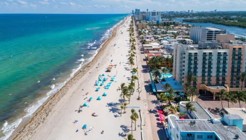 Casa Neisy Florida 10 minutes from Hollywood Beach and Hard Rock Hotel & Casino Hollywood - Foto 2