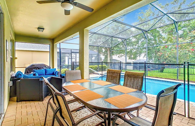 Comrow Castle Magical Getaway - Photo 48