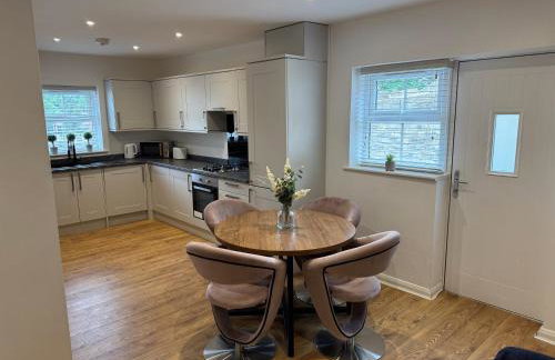 Newly constructed 3 bed town house next to the canal with Private Car Park - Foto 3