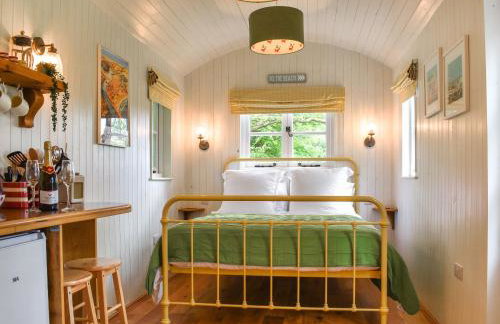 The Shepherds Hut At Rosewood House - Foto 5