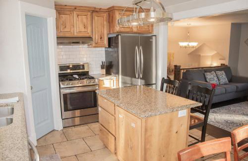 Family Friendly Home - Utah Valley Sanctuary - Photo 19