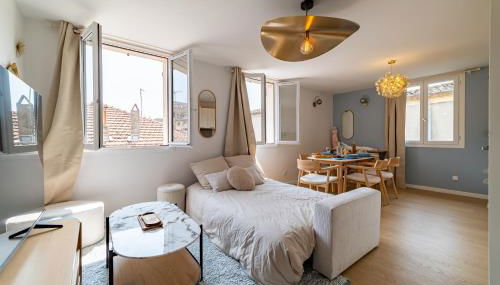 Raffinement Romain Cœur de Nimes Lumineux - Photo 4