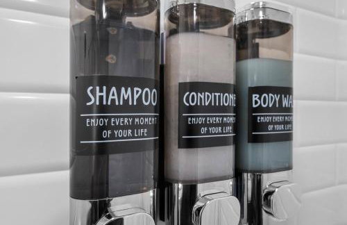 1BR Retreat Near Walmart Campus & AMP U of A - Foto 27