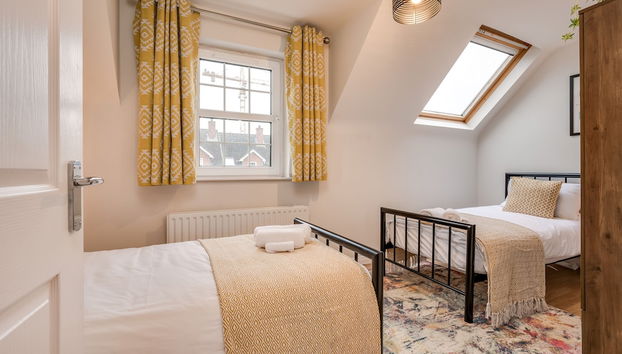 Central Belfast Apartments: Ashley Mews - Photo 3, Room