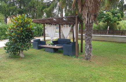 VAL D'ORCIA DELUXE 2, RAFFINATA CASA immersa nel verde con WiFi, giardino e parcheggio - Foto 35