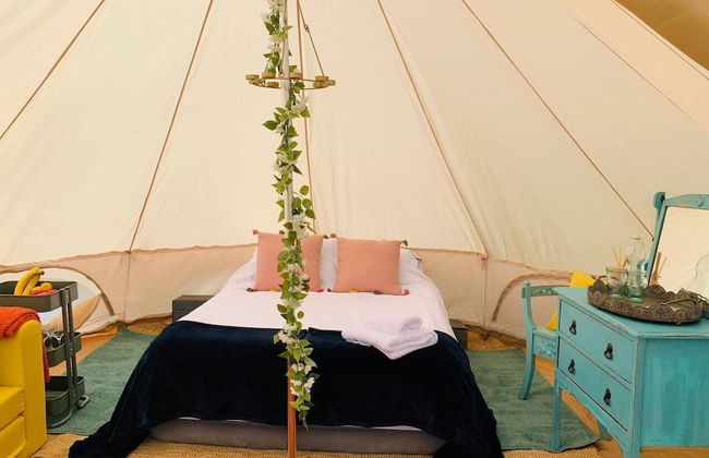 Private Glamping in a Vintage Caravan & Bell Tent - Foto 4