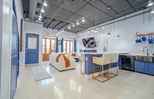 Ground Floor Waterfront on The Rez in Madison - Foto 1