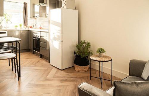 Cosy 2 Bedroom Apartment - Free Parking, Fast WiFi and Smart TV by Tejza Property - Foto 11