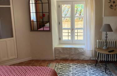 Le Logis des Remparts à l'intérieur de la Cité médiévale, Jardin privé, Parking inclus - Foto 24