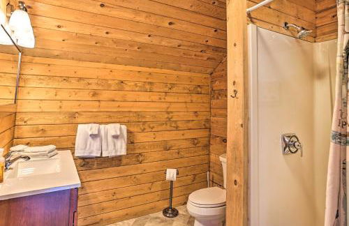 Less Than 1 Mi to Dtwn Suttons Bay! Studio with Shared Beach - Foto 14