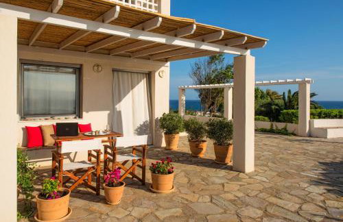 Almyra Seaside Villa with Private Pool - Sleeps 9 - Photo 10