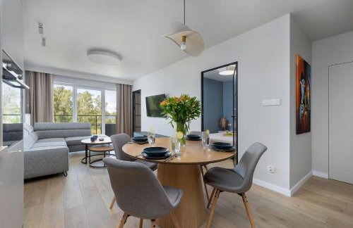 Bright Apartment Spadochroniarzy in Dziwnów with Parking & Pool by Noclegi Renters - Foto 7