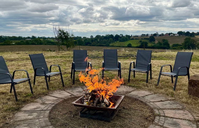 Quaint 4 Bed Barn Conversion Barnhouse Starshinezz - Foto 18