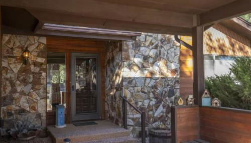 3BR Flagstaff Escape with Deck and Pine Views - Foto 4