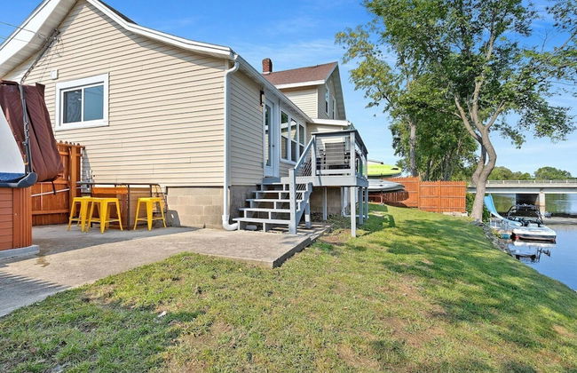 Lazy River Villa - Hottub Fenced Yard Sleeps 11 - Foto 41