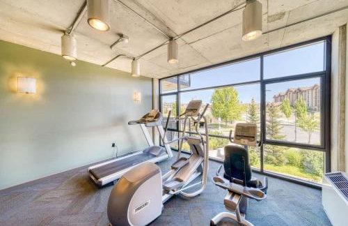 Downtown Condo Above Restaraunts- Free Parking - Foto 6