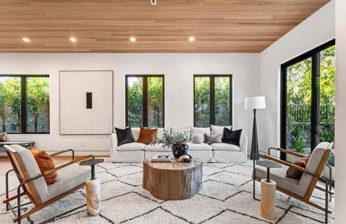 Stunning 5BR in Studio City W. Pool, and Jacuzzi - Foto 19