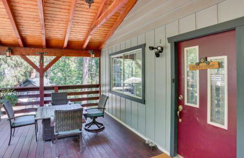 1 Mi to Lake Crestline Cabin with Deck and Gas Grill! - Foto 22