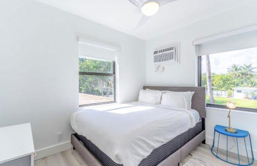 Renovated Apts with Kitchen, Fast WiFi, Smart TV, Roku & Pool Onsite 4 mi to Surfside Beach - Foto 79