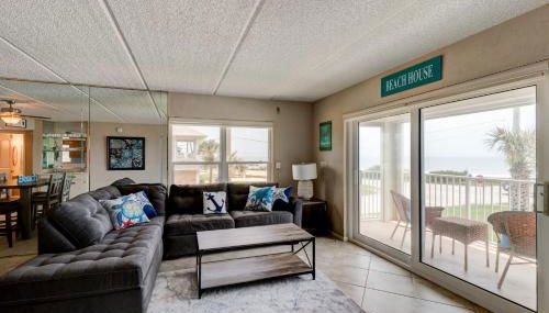 Oceanfront Sunrise 2 Bed 2 Bath Condo with Pool - Foto 2