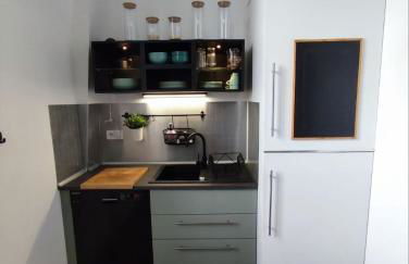 Confort et tranquillité près du centre-ville - Foto 2