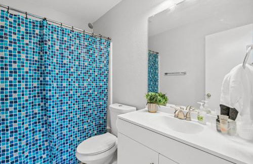 Modern, family friendly home w garage, huge yard! - Foto 19