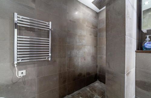 Charming 3BR Shoreditch Duplex Loft with Balconies - Foto 38