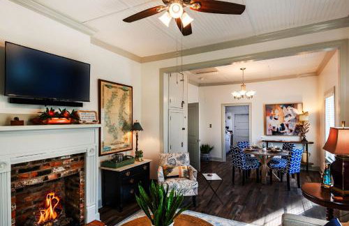 Creole Cottage - 2 Bed, 1 Bath, Pet Friendly with Fee, Walk to Downtown, Grill, Washer & Dryer - Foto 44