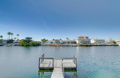 Waterfront Florida Escape with Pool and Private Dock! - Foto 38