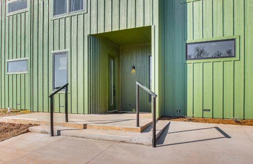 Walk to Lake Home with Game Room in Medicine Park! - Photo 31