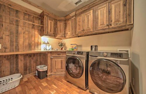 Hot Tub and Mtn Views! All-Season Escape in Franklin - Foto 33