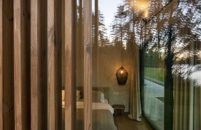 The Lake. Unique Waterfront Villa - Photo 68