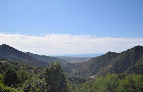 5 Bedroom Amazing Home In Fabbiano - Foto 13