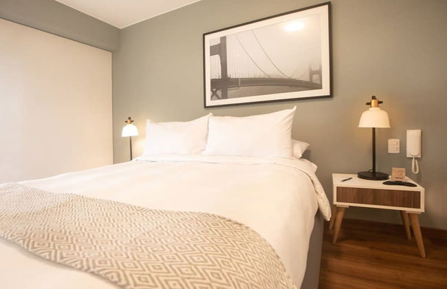 w Perfect 2BR With Balcony in Miraflores - Photo 27