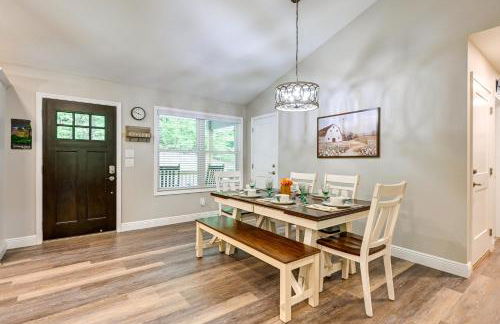 Creekside Cabin in Franklin about 8 Mi to Downtown! - Foto 9