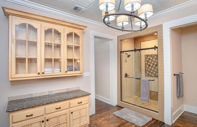 Beautiful Craftmans 4BR 2 5BA Home Near Downtown - Foto 17