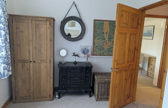 2 Bed Cottage - Sleeps 4 - Garden, Pets, Wifi - Foto 3